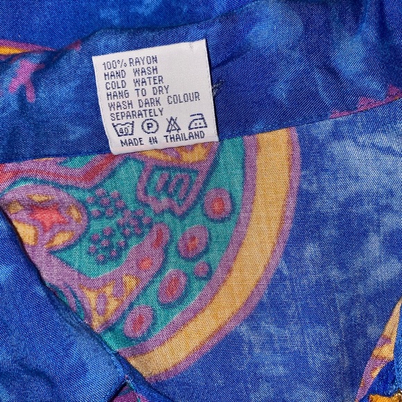 Vintage 90’s Sleeveless Flowy Top - Picture 12 of 12